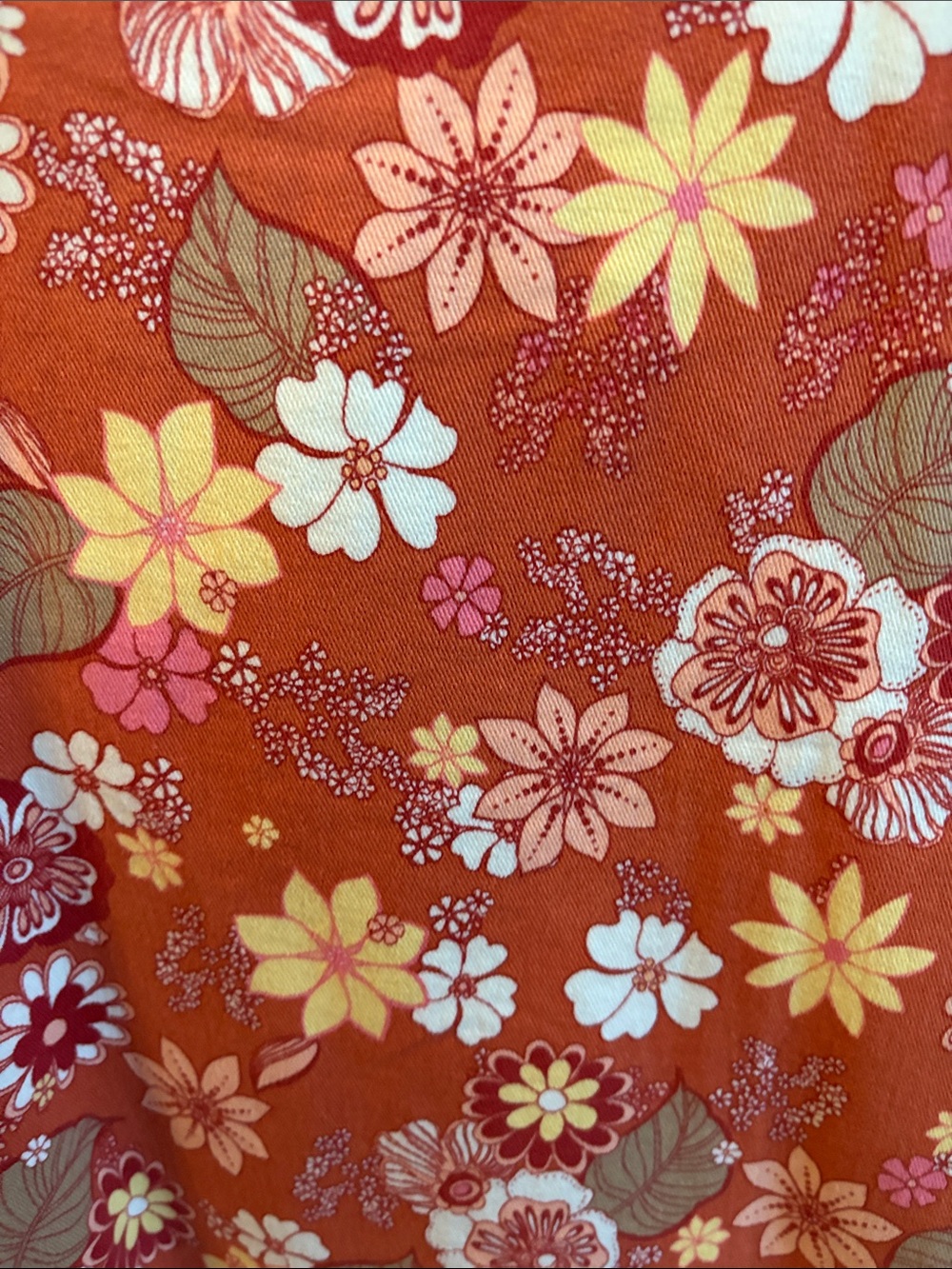 Peach Love California Coral Floral Pants with Yellow & Cream Blooms; Size L - Picture 4 of 6
